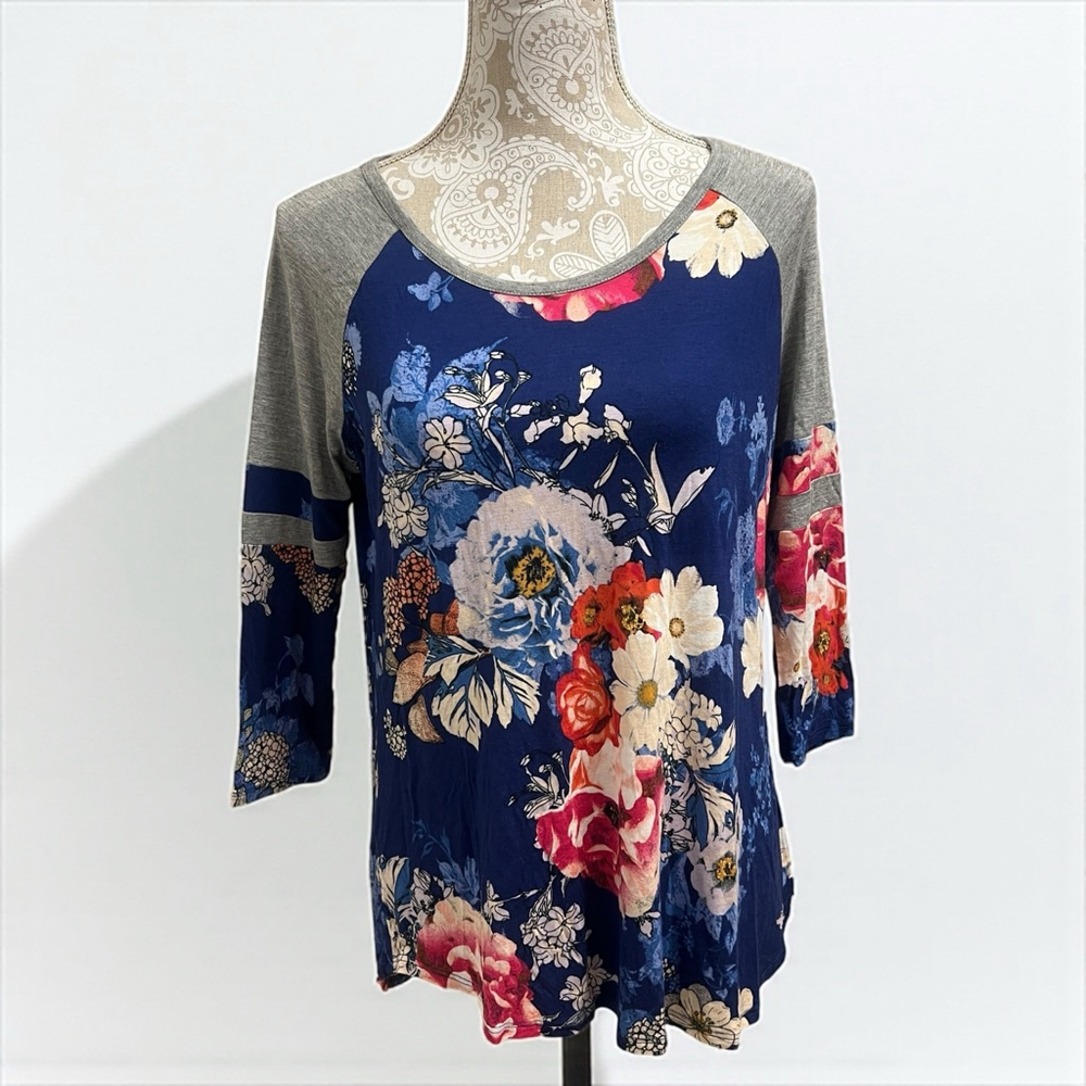 Eyeshadow Blue Floral Raglan Sleeve Top Gray Contrast Women’s Large